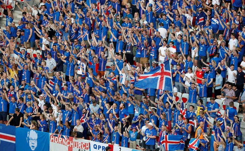 Fan Iceland phải mua áo cổ vũ từ Anh trong trận gặp Pháp ảnh 1